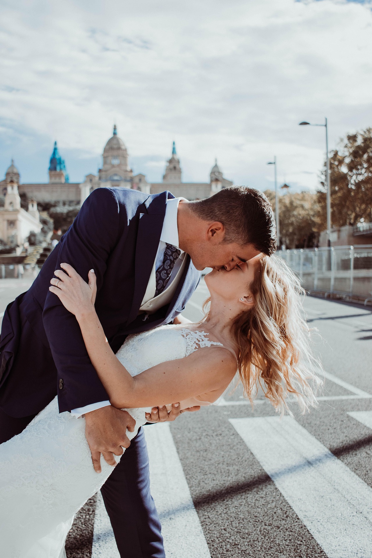 ¿Qué accesorios se necesita para una boda?