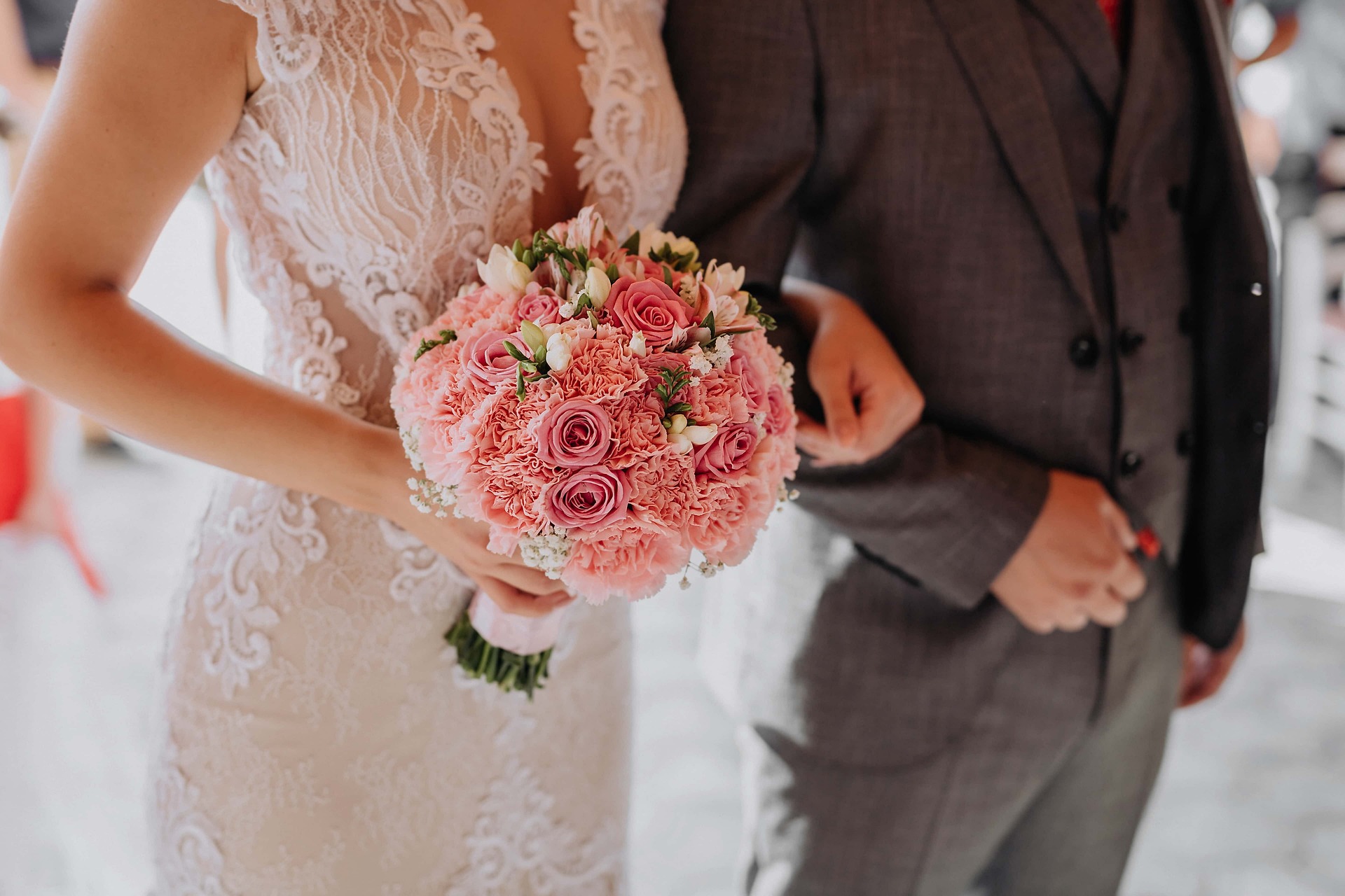 ¿Que se dice cuando se entrega el anillo de matrimonio?