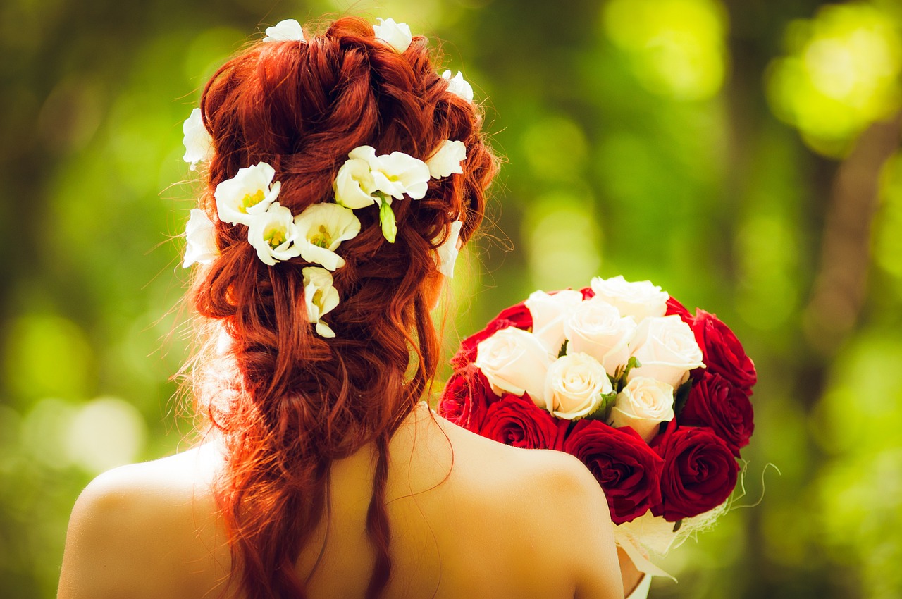 ¿Qué significa el ramo de flores en una boda?