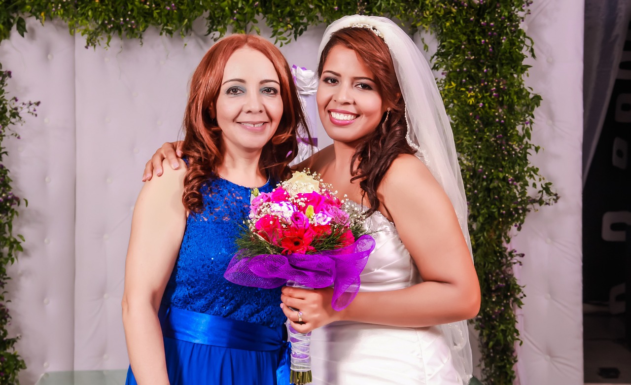 ¿Cómo ir vestida cuando eres madrina de boda?