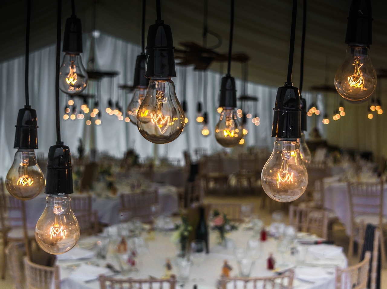 ¿Quién se encarga de la decoración de una boda?