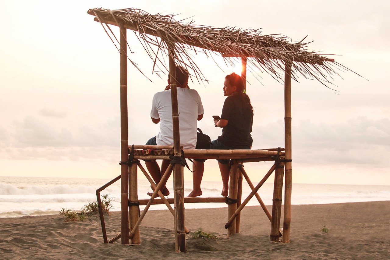 ¿Cómo celebrar una boda en la playa?