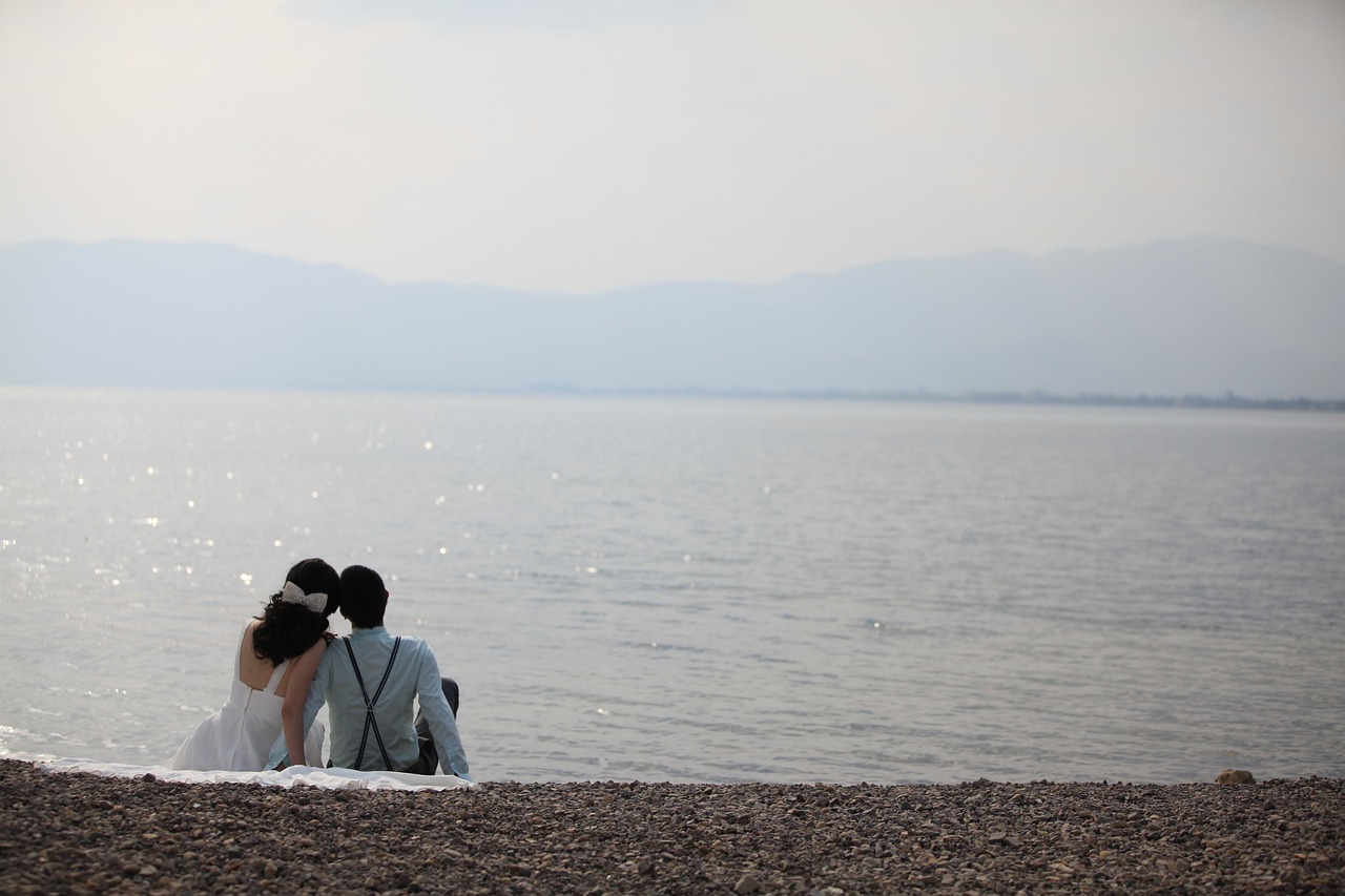 ¿Qué se necesita para organizar una boda en la playa?