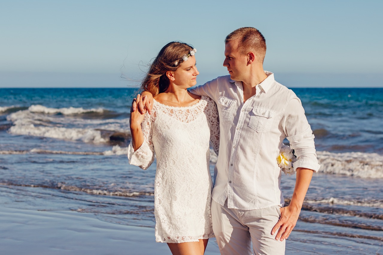 ¿Cómo se le llama a las bodas en la playa?