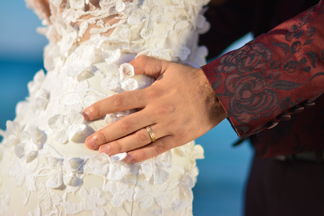 ¿Dónde se lleva el anillo de casado en Madrid?