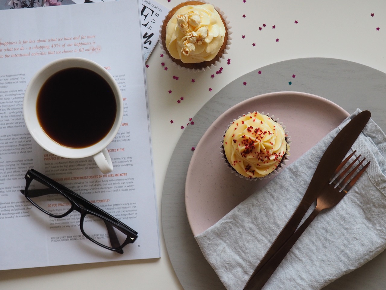 ¿Qué lleva una mesa dulce para adultos?