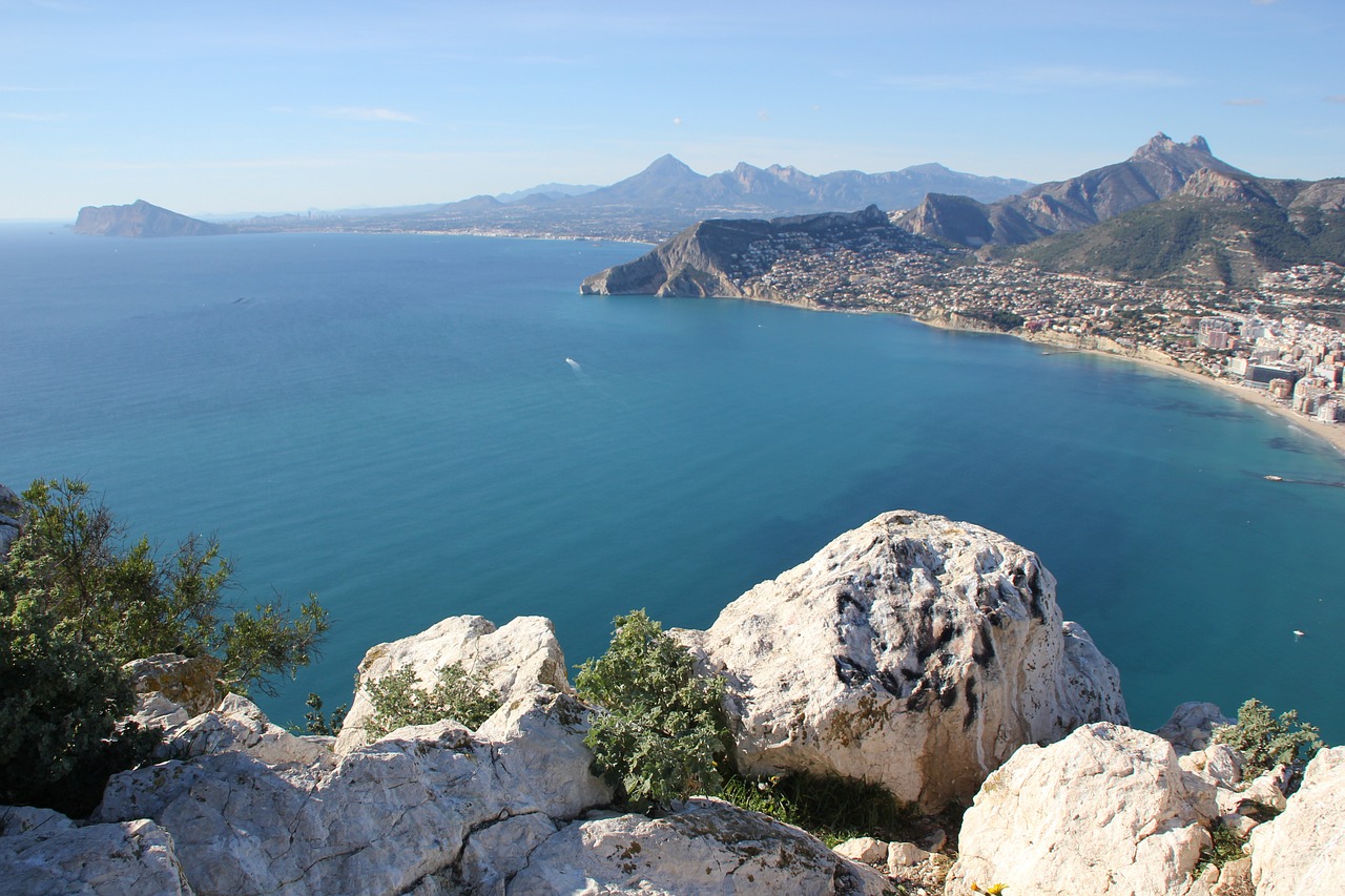 ¿Qué significa la línea naranja en Calpe?