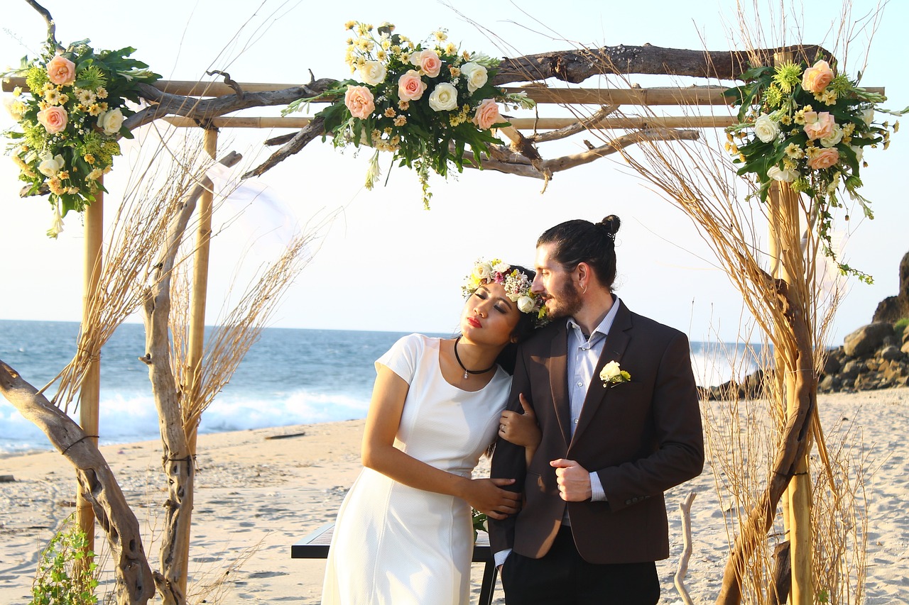 ¿Cómo realizar una boda en la playa?