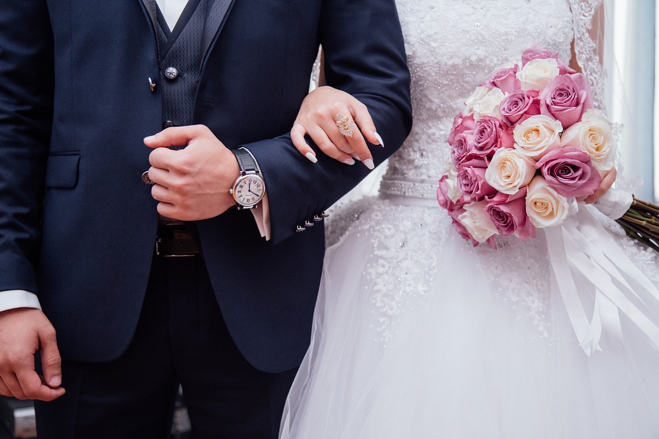 ¿La gente todavía tiene listas de regalos de boda?