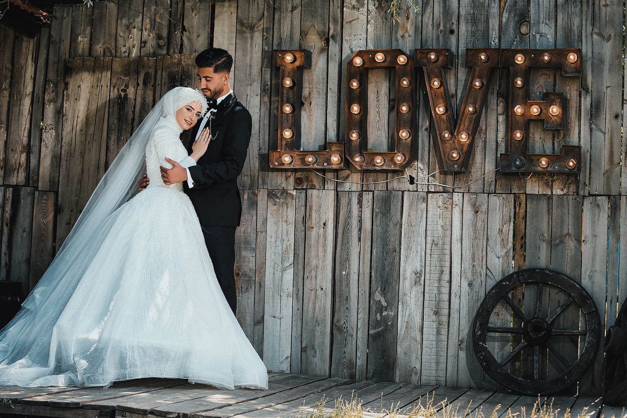 ¿Qué significa el lazo rojo en las novias musulmanas?